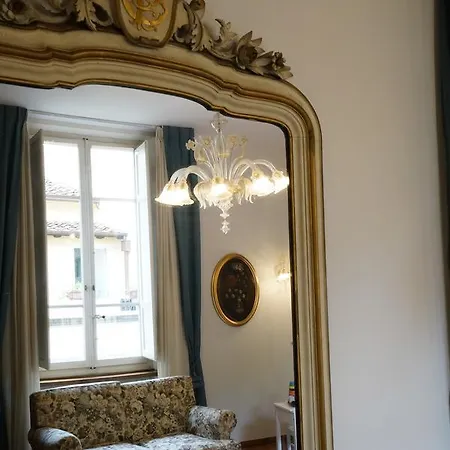 La Terrazza Di Via Elisa Frühstückspension 4*