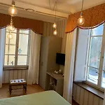 La Terrazza Di Via Elisa 4*