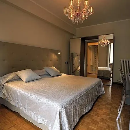 La Terrazza Di Via Elisa 4*